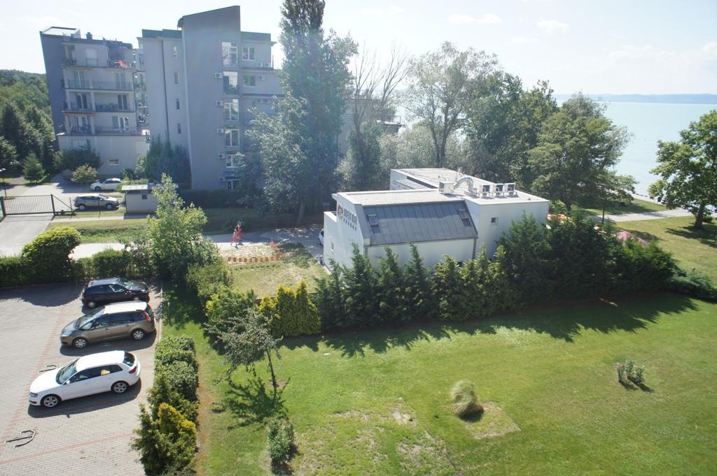 Panorama Beach Apartmanok Шіофок Екстер'єр фото